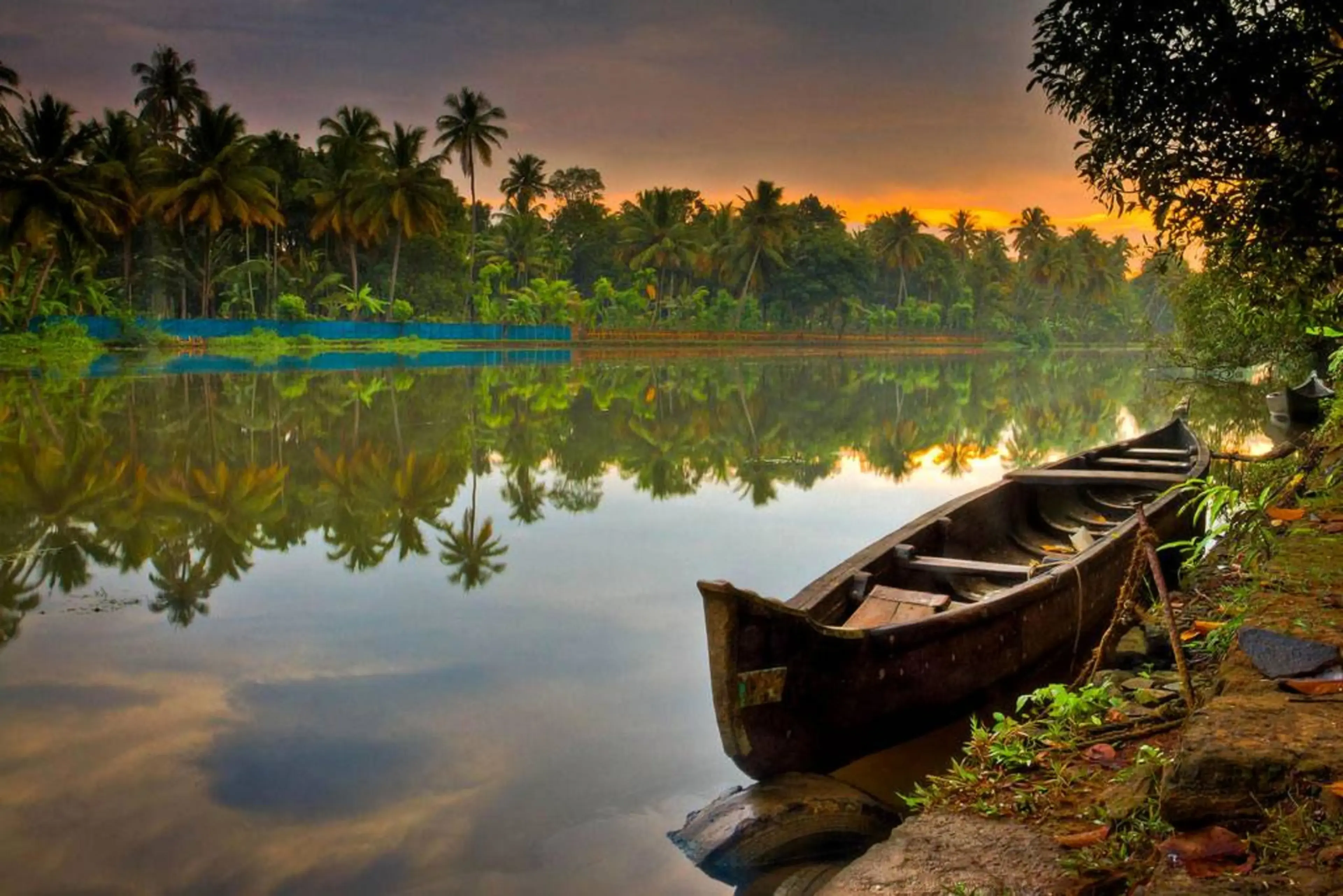 Kerala Backwater Experience